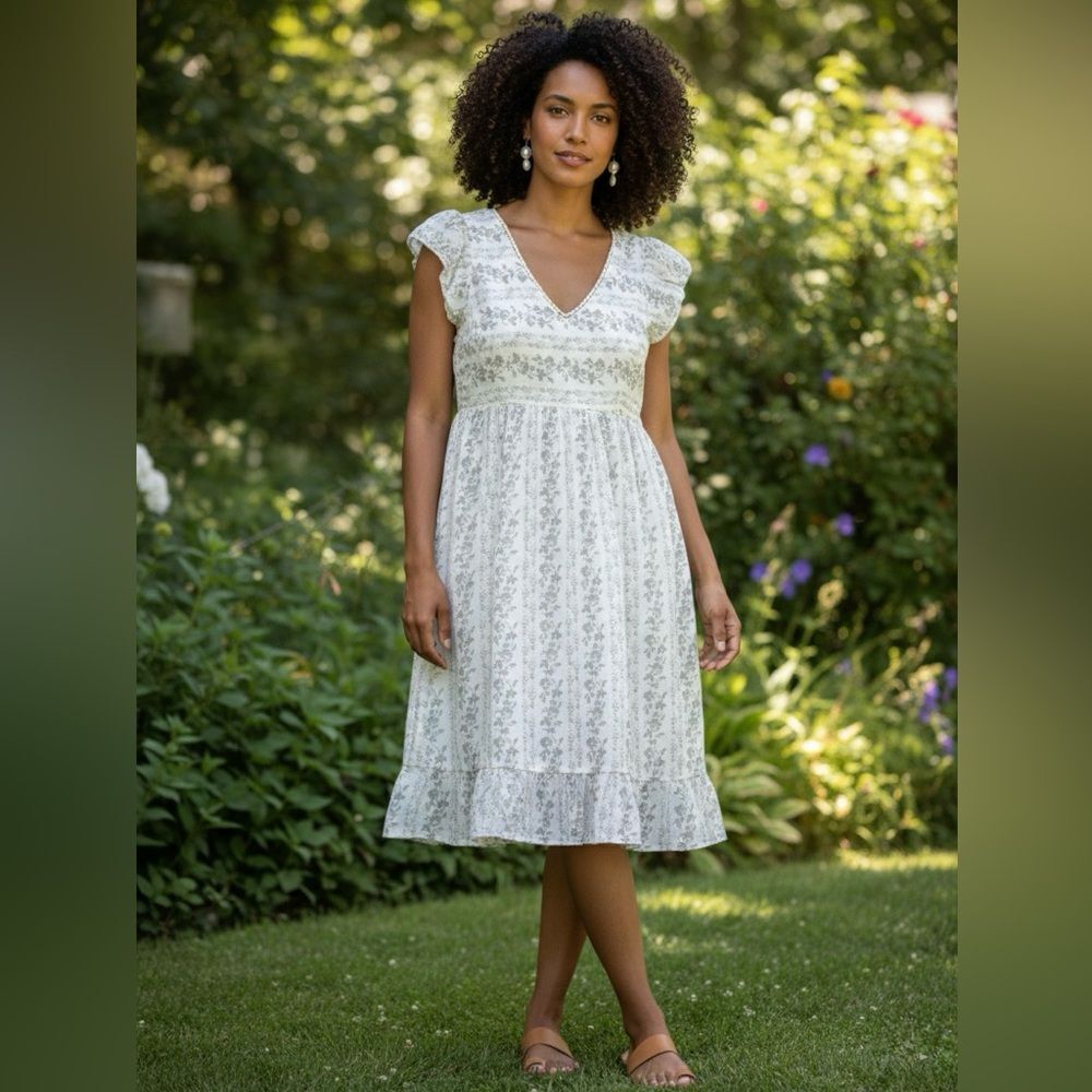 IN LOOM Floral Cotton Flutter Sleeved Dress with Lace-Up Back Size Large